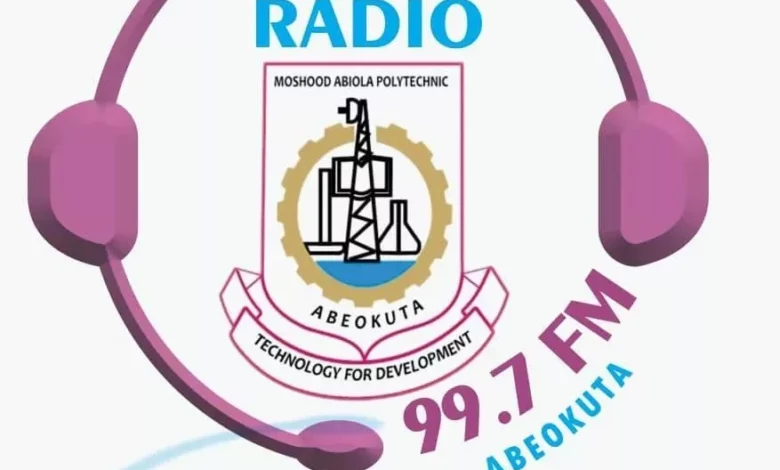 Mapoly Radio